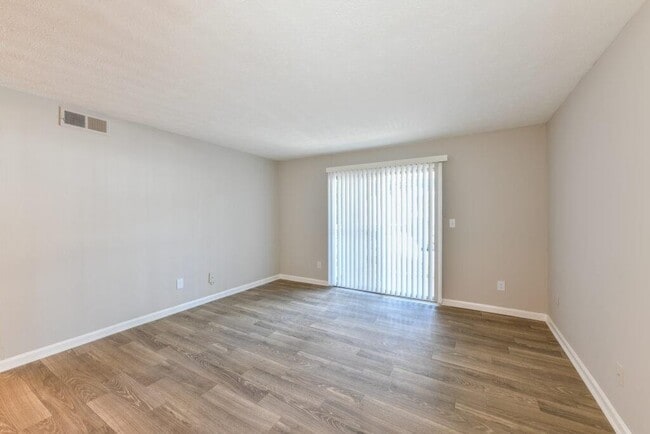 Photo - 1000 Belmont Park Dr SE Unit 1020F