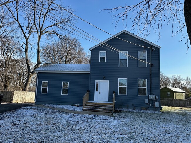 Photo - 326 Railroad St Townhome