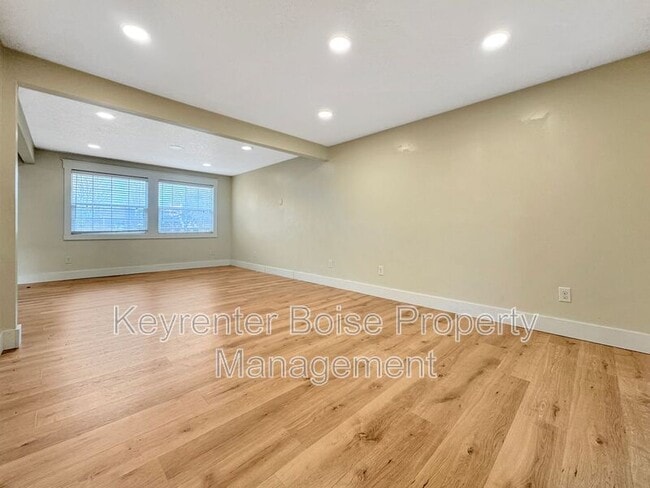 Photo - 7867 W Camas St