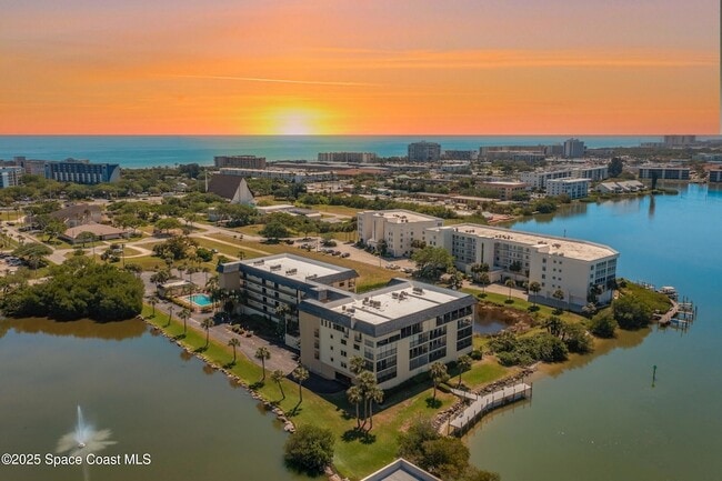 Photo - 190 Escambia Ln Unit 402