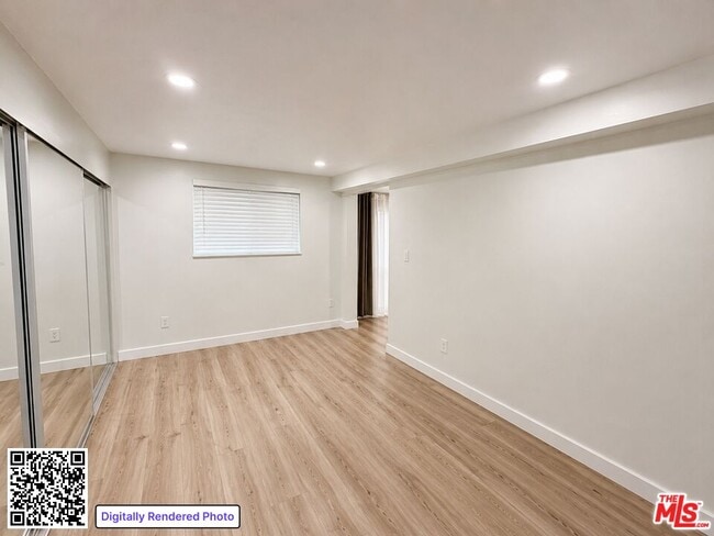Photo - 843 4th St Unidad 207