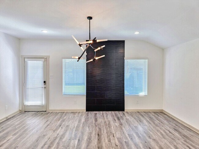 Photo - 28931 Lupo River Ct