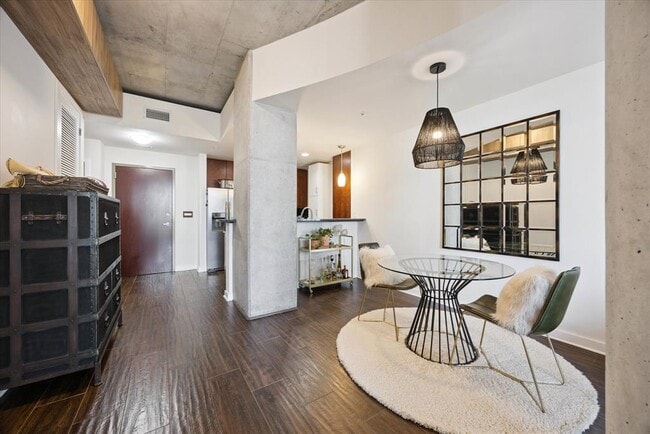 Photo - 360 Nueces St Unidad 1012