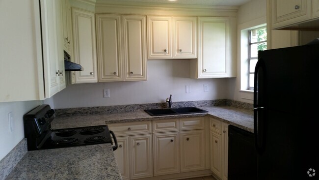 Building Photo - 37 Aster Ln Rental