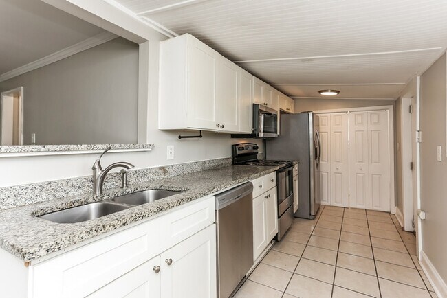 Photo - 500 Oak Branch Ct House