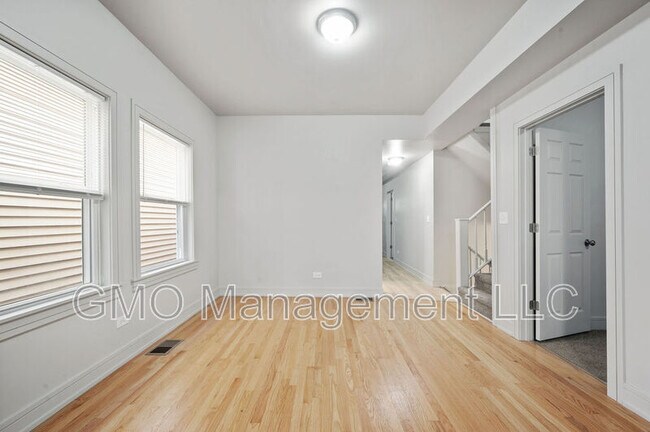 Photo - 7050 S Throop St