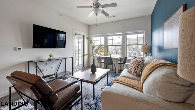 2115 Windsor Blvd Unit 2206