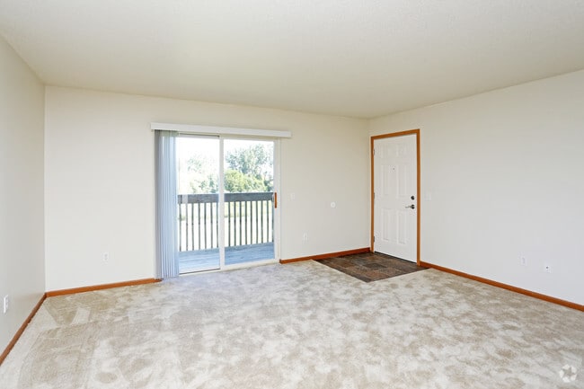 Living Room - Lynnwood Estates