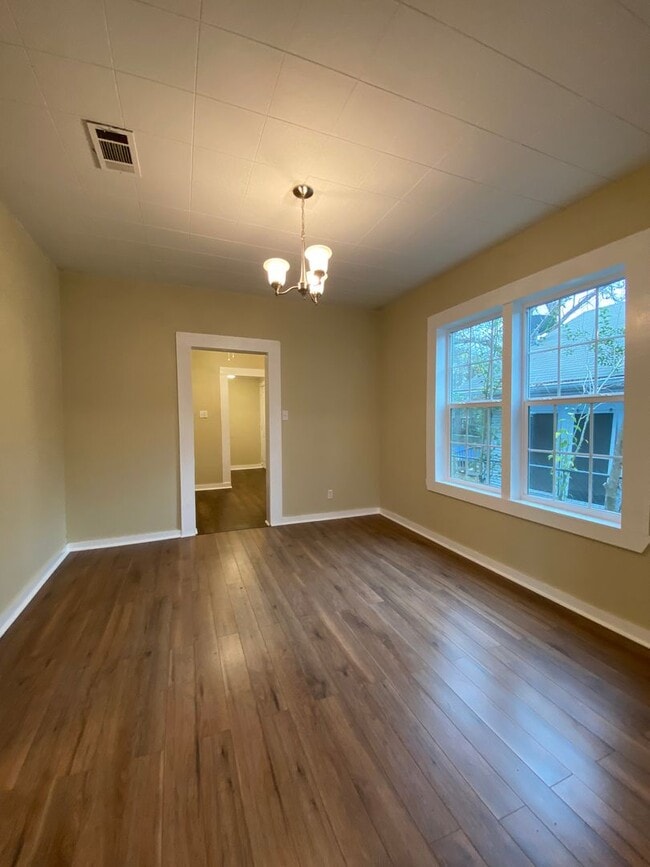 Photo - Temple Beauty 3 Bed 1.5 Bath