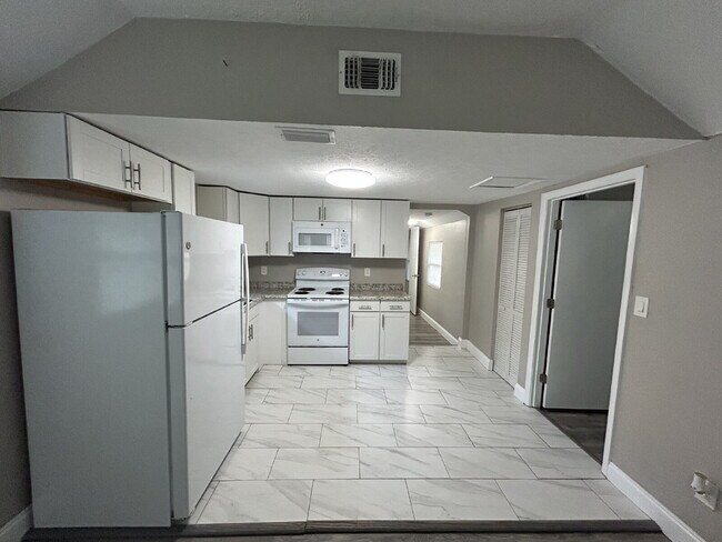 Photo - 1830 48th St S Unidad 2