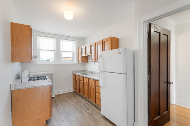 Photo - 2352 N Spaulding Ave