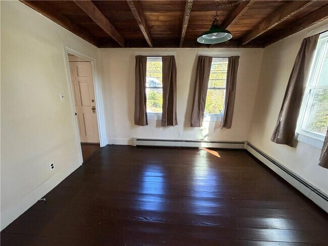 Photo - 27 Carolina Main St