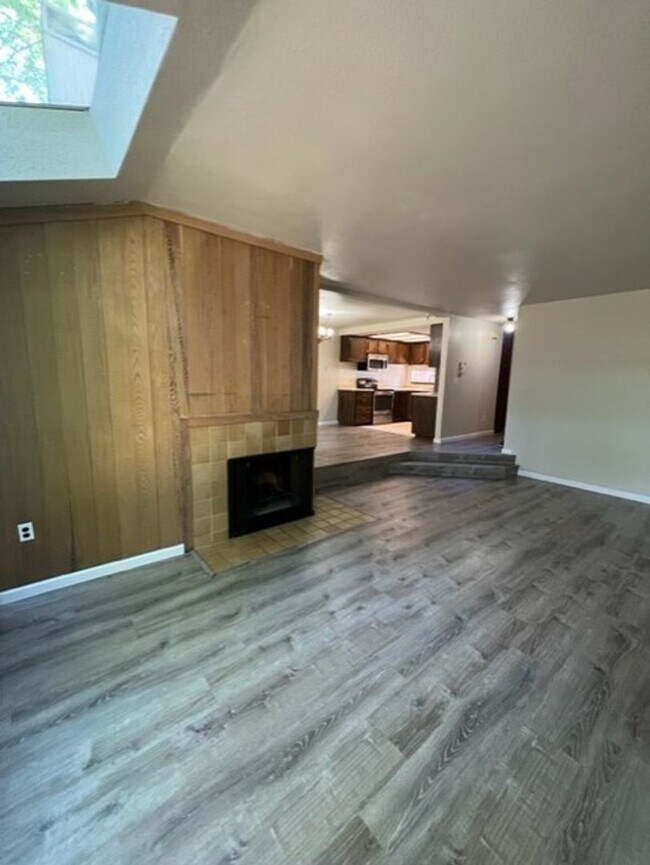 Photo - Regency Park Condominiums - Bridle Trails/...