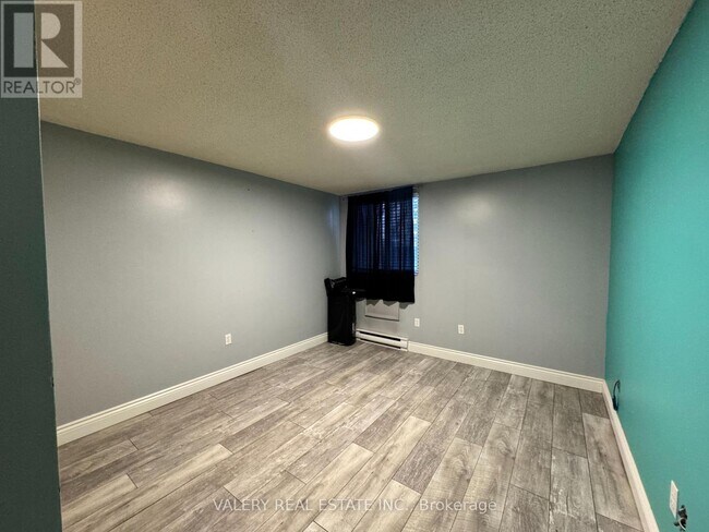 Photo - 65 Highland Crescent Unit 106