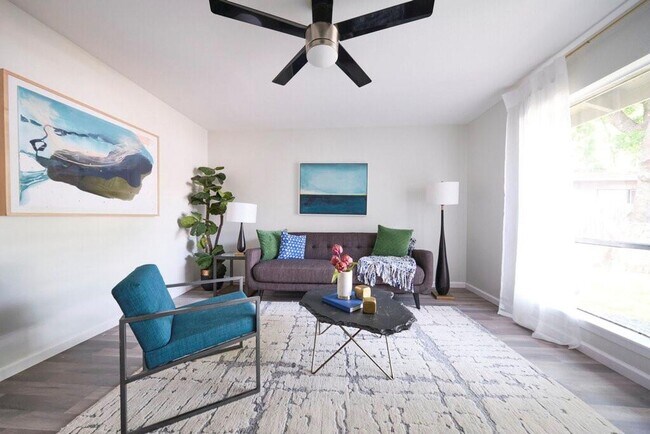 8616 Fireside Dr Unit -B