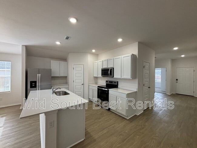 Photo - 6428 Newark Dr