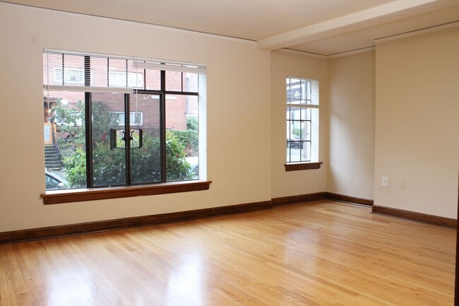 Photo - Viceroy Apartments