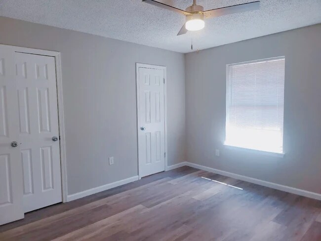 Knollwood Apartments