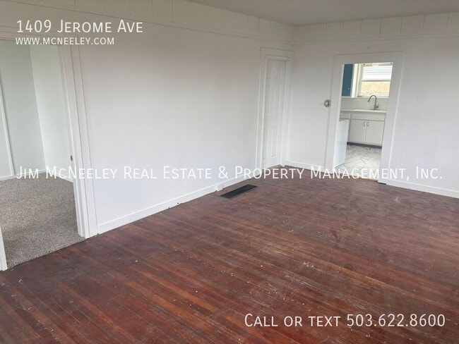 Photo - 1409 Jerome Ave
