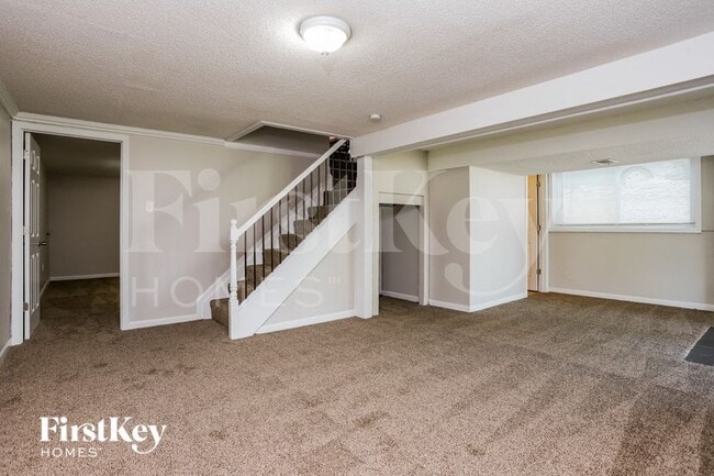 Photo - 8 Four Winds Dr