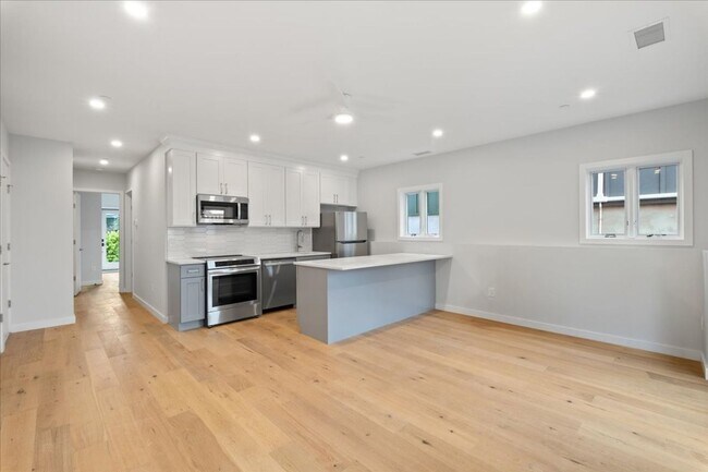 Photo - 46 Hudson St Unit Apt 1