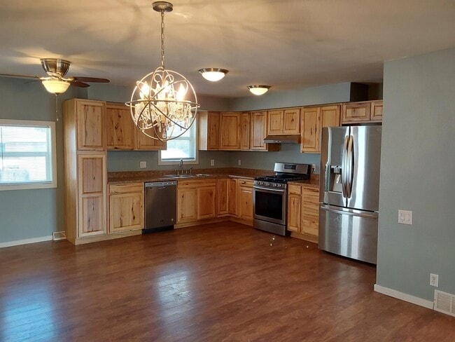 Photo - 2201 12th St