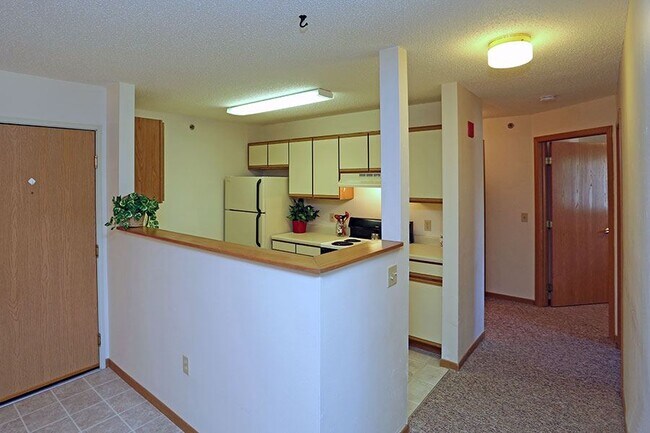 BAY MANOR APARTMENTS