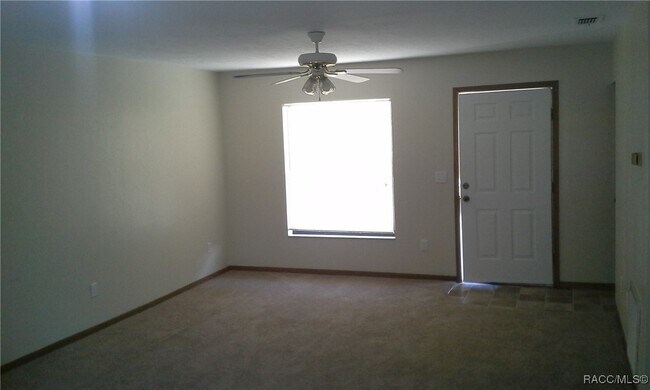 Photo - 2807 Garfield St W