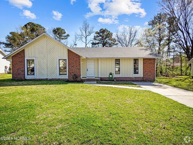 Building Photo - 1020 Massey Rd Rental