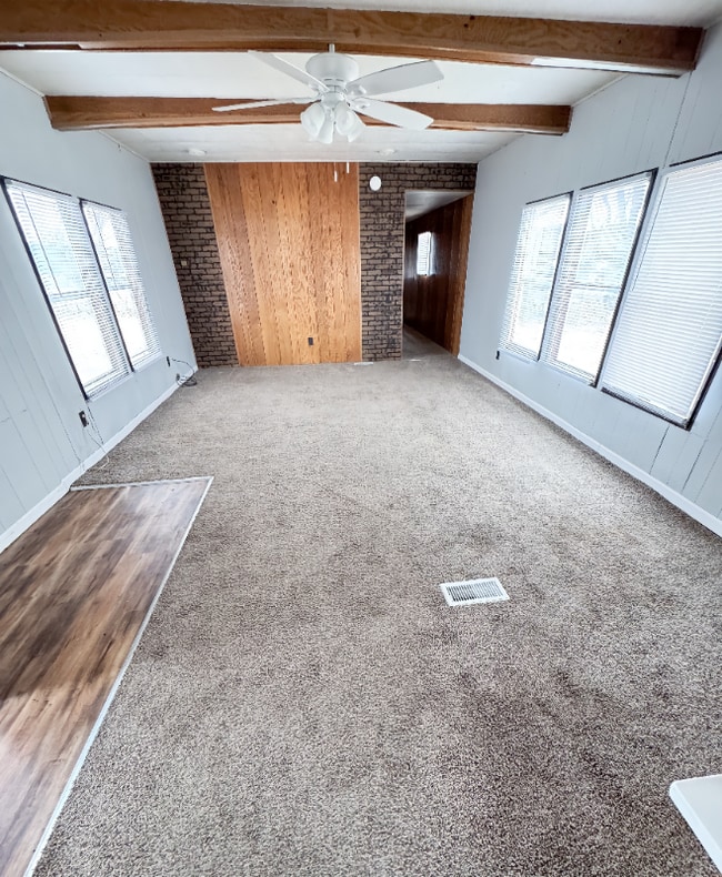 Photo - 39 Village Ct