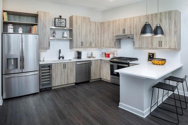 Building Photo - 1084 Howell Mill Rd NW Rental