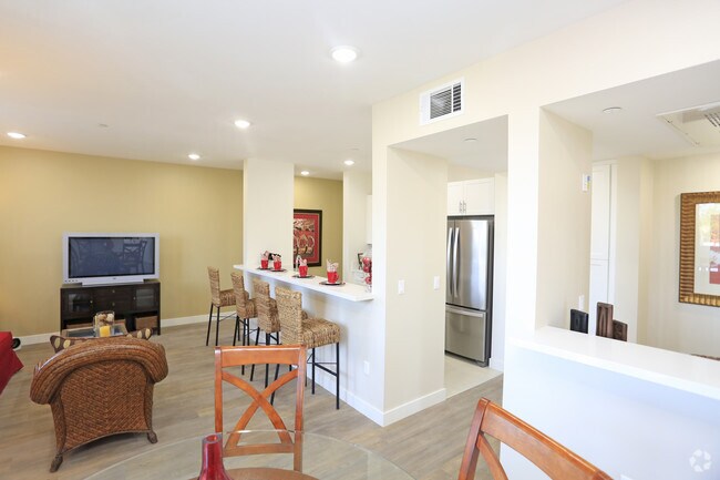 2HAB, 2BA - 1,110 ft² (Modelo B) - Seacrest Homes Apartments