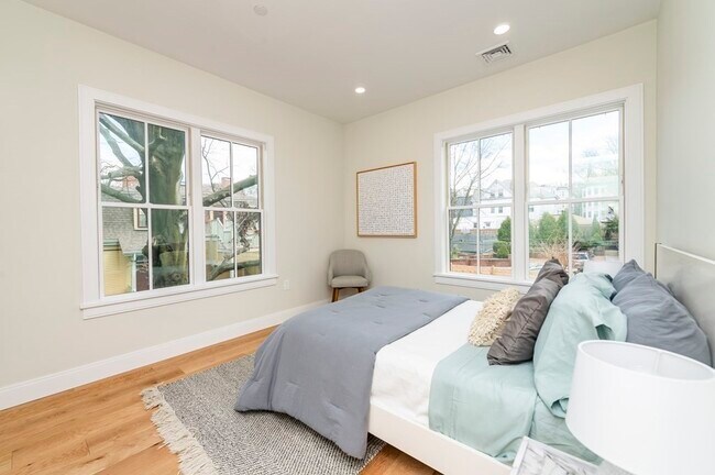 Photo - 106 Forest Hills St