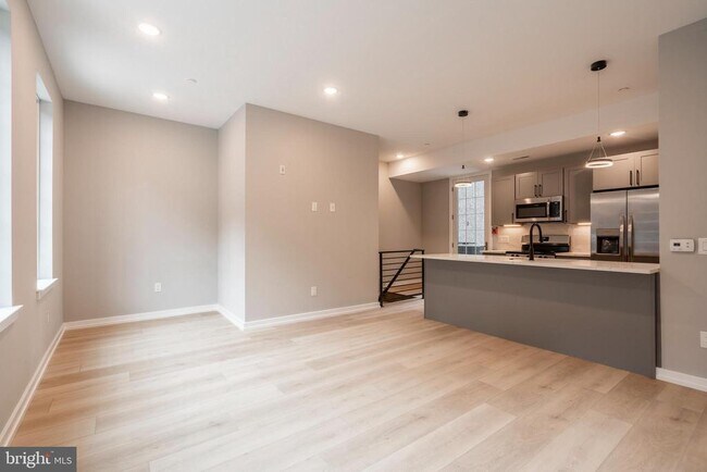 Photo - 713 S Mildred St Unit 1A