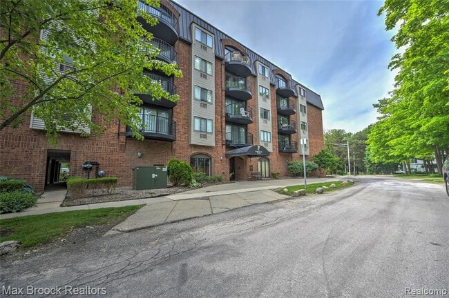 Photo - 35300 Woodward Ave Unit 503