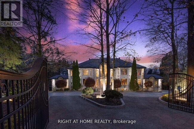 Photo - 38 Sugarbush Ct