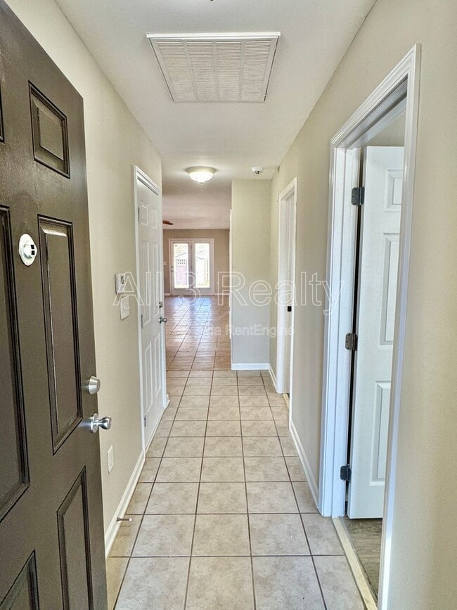 Photo - 436 Park Lake Dr