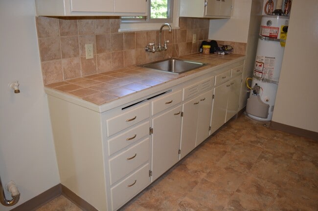 Photo - 409 34th St Unidad 409