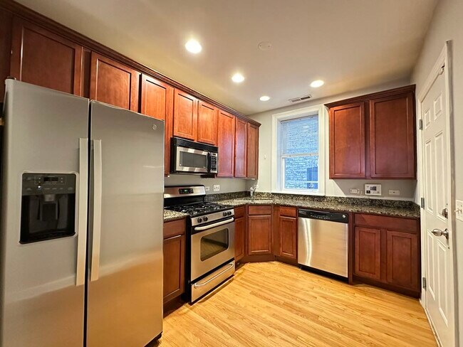 Photo - 3212 N Clifton Ave Unit W2