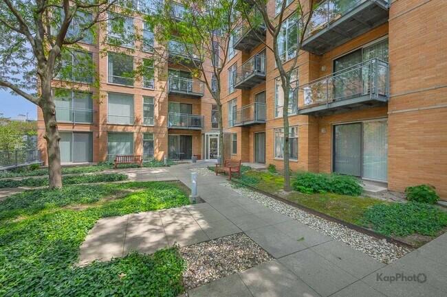 Photo - 1720 Oak Ave Unidad 201