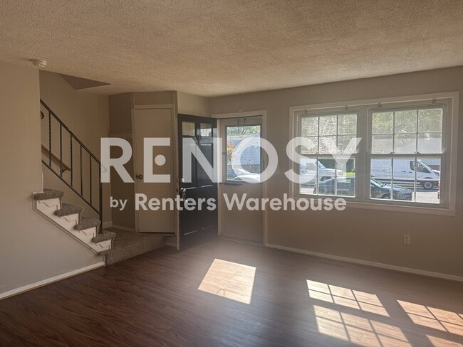 1117 Pelham Wood Rd