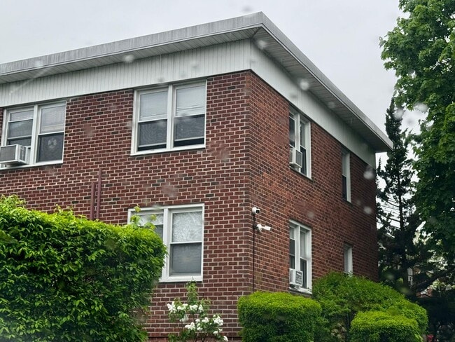 Photo - 10 Burbank St Apartment Unit 2A