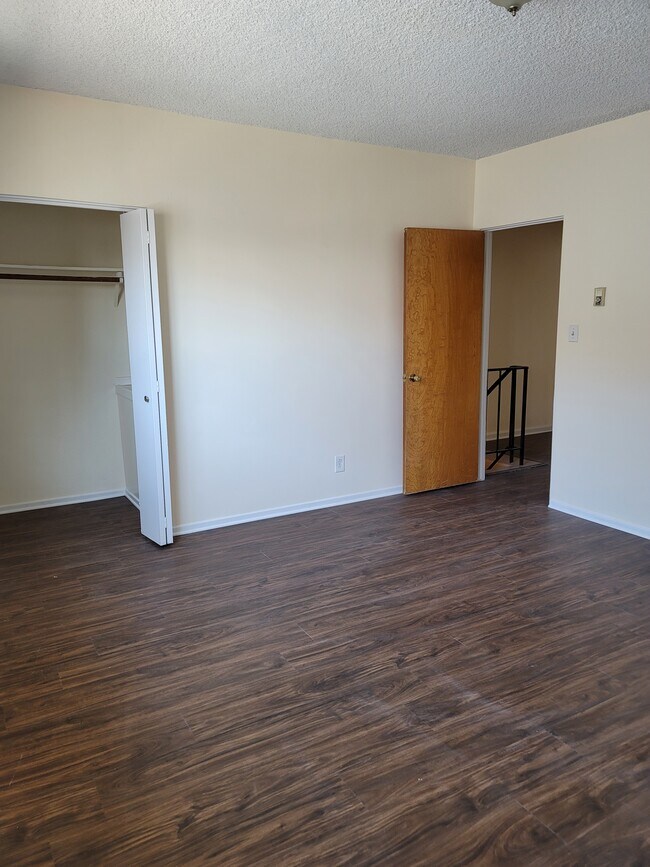 Large Closet Space - 12418 Pacific Ave