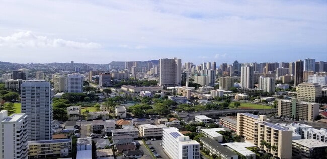 Photo - Spacious high floor 1BR/BA, 1pkg & Den - Makiki Unit 2901
