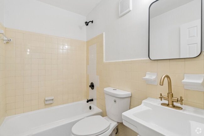Apartamento en Parkside de 2 habitaciones y 1 baño - 113 m² - Baño
