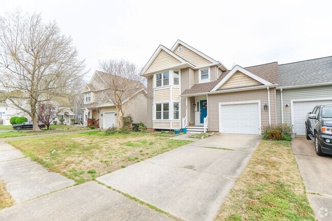 Building Photo - Beautifully renovated 3 bed 2.5 bath home ...
