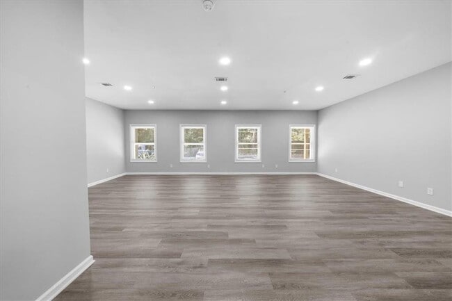 Photo - 5399 Northland Dr NE Unit 1