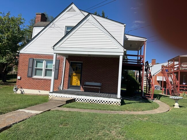 Photo - 432 Benson St Unit 1st floot