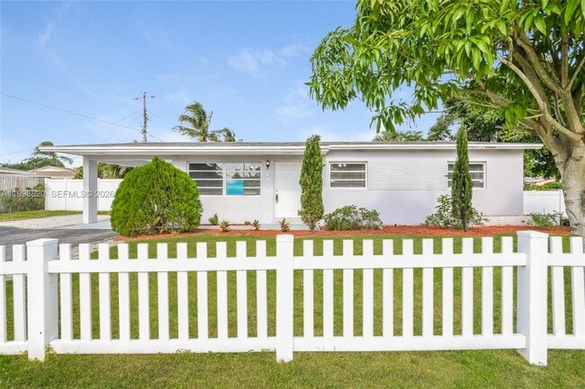 Building Photo - 161 NE 20th St