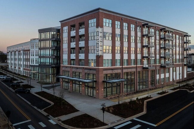 Building Photo - Encore Mid City Rental